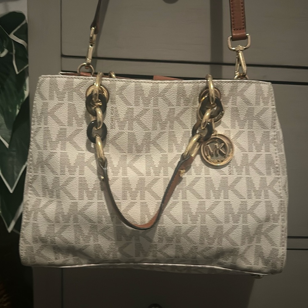 Michael Kors Authentic Purse